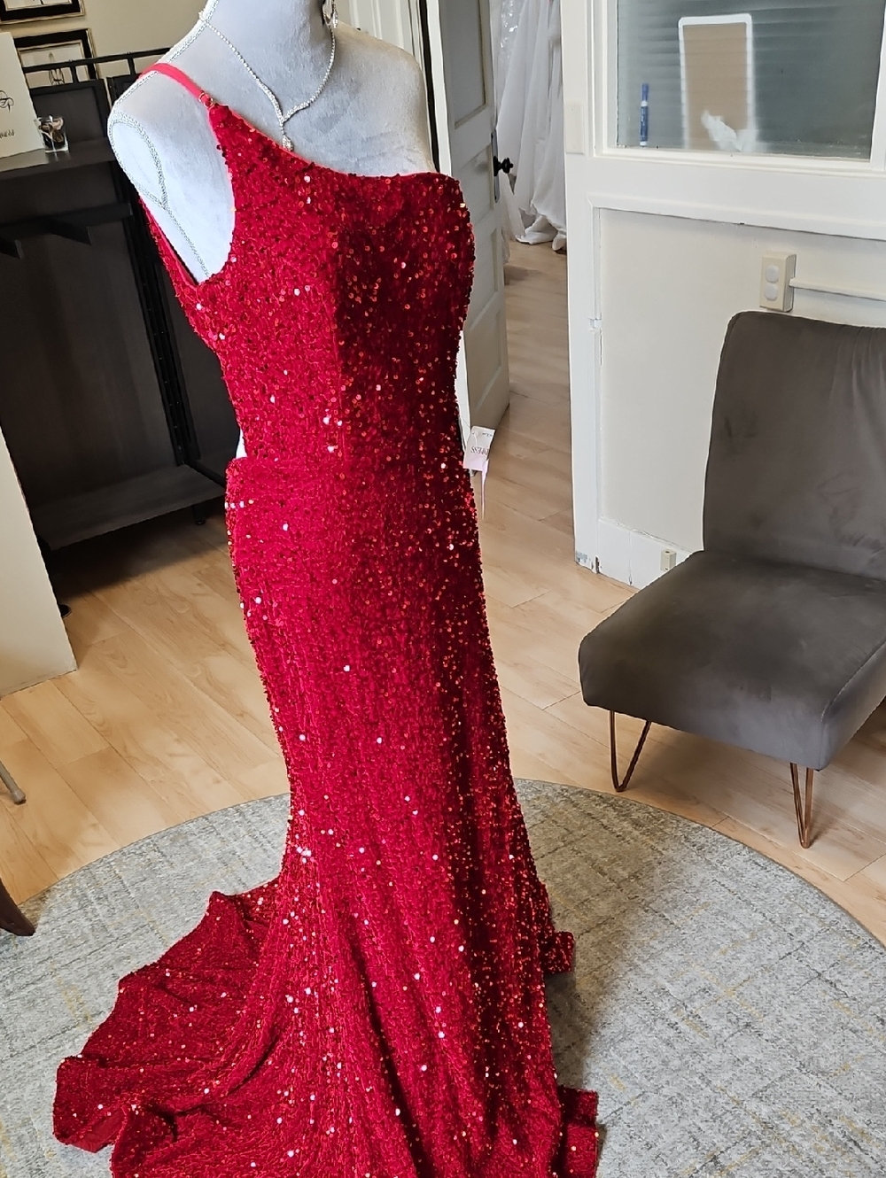 Size 12 red one shoulder sequin on soft velvet trumpet gown NWT Alyce Paris - Picture 4 of 11